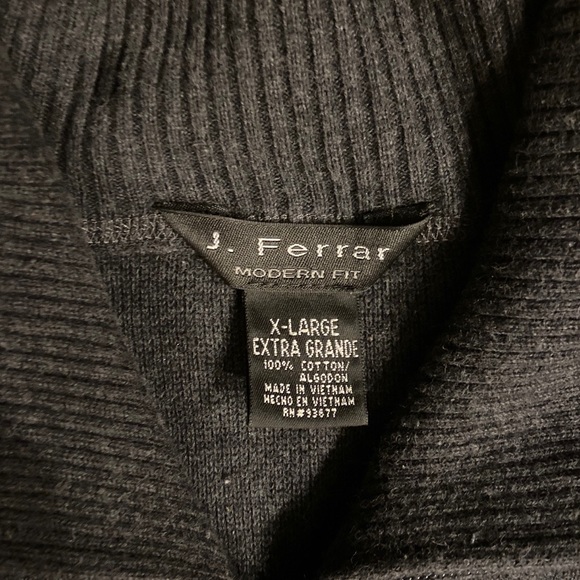 Gray Zip-Up Sweater. Super Soft. Size XL - Picture 2 of 4